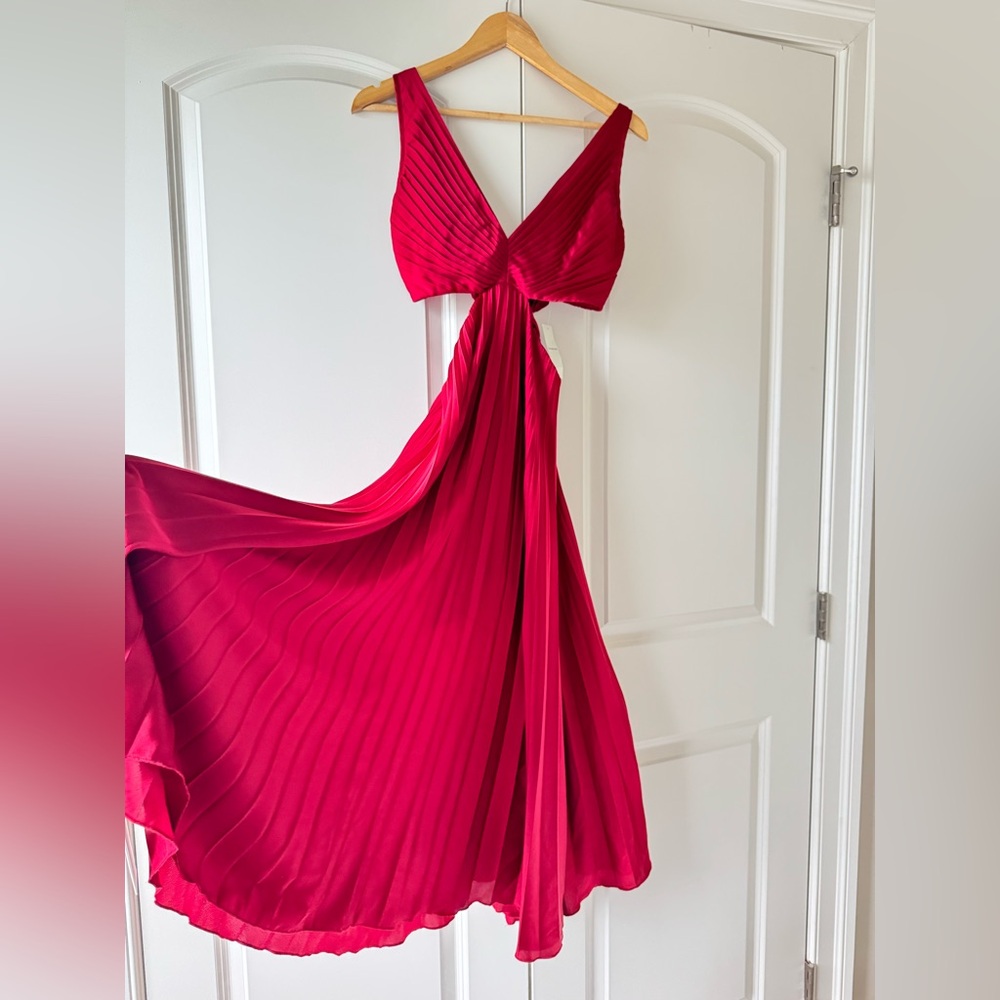 The A&F Giselle Pleated Cutout Maxi Dress